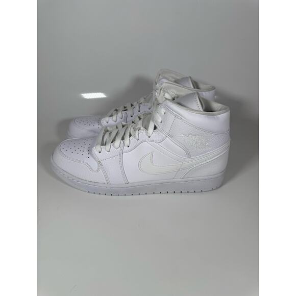 Men’s Nike Air Jordan 1 Mid Triple White Sneakers 554724-130 size 13 - Picture 1 of 6